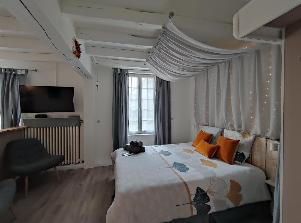 Bed and Breakfast Atelier Des Sens 89 Evry  Экстерьер фото